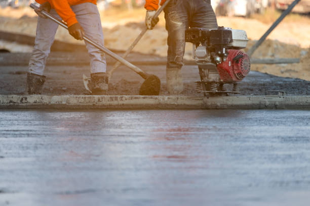 Best Concrete Pool Decks in Indnola, IA